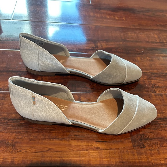 Toms Shoes - Tom's Jutti D'Orsay Flats- Size 10, gray and white